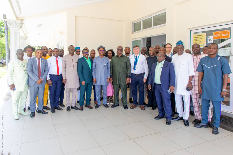 Atelier de réflexion sur le projet de loi de finances, gestion 2026 : Le Directeur de cabinet du Président de l’Assemblée nationale ouvre les travaux à Grand-Popo